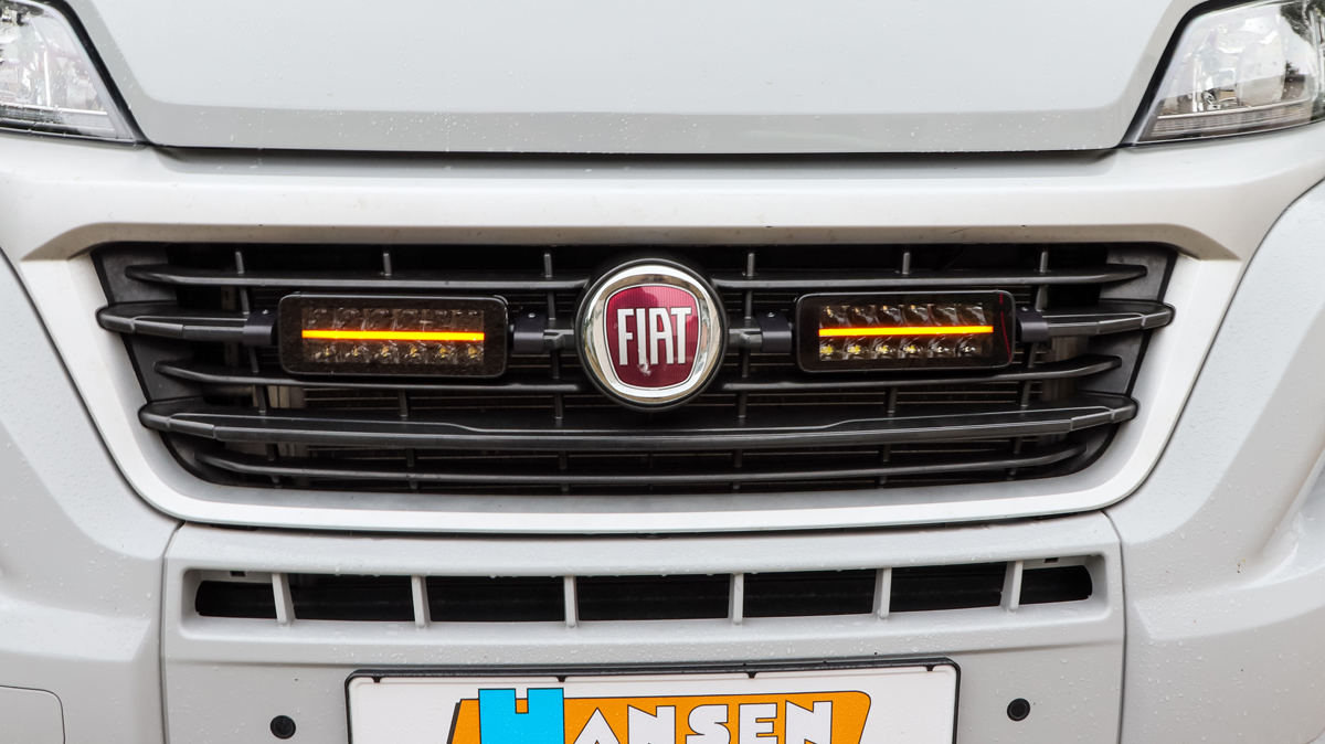 Euralight Kühlergrill Kit passend für Fiat Ducato Gen. 7 (2014-2021) inkl. 2x LED-Fernscheinwerfer 8" Black Penta