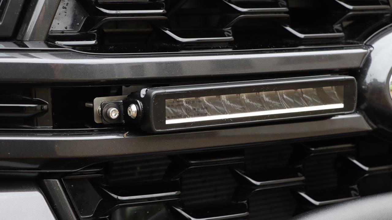 Euralight Kühlergrill-Kit passend für Ford Ranger (2023-) inkl. 2x LED-Fernscheinwerfer 10" Black Penta