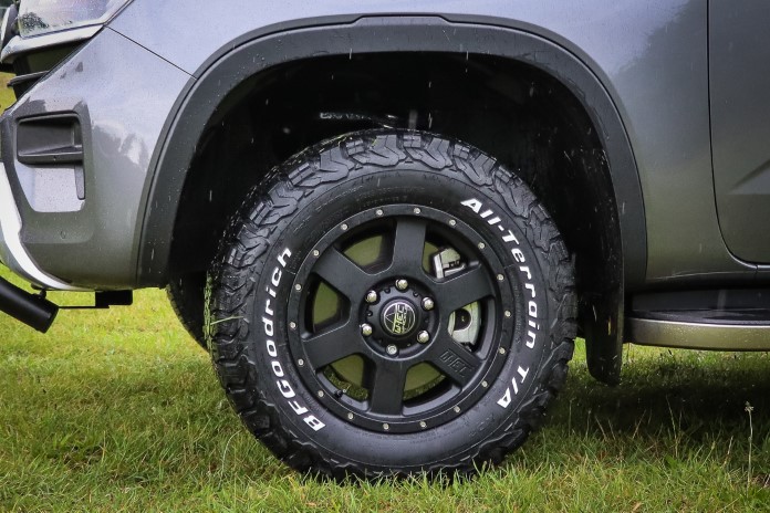 1x Alufelge W-TEC All Terrain 17" passend für VW Amarok T1 (2023-)